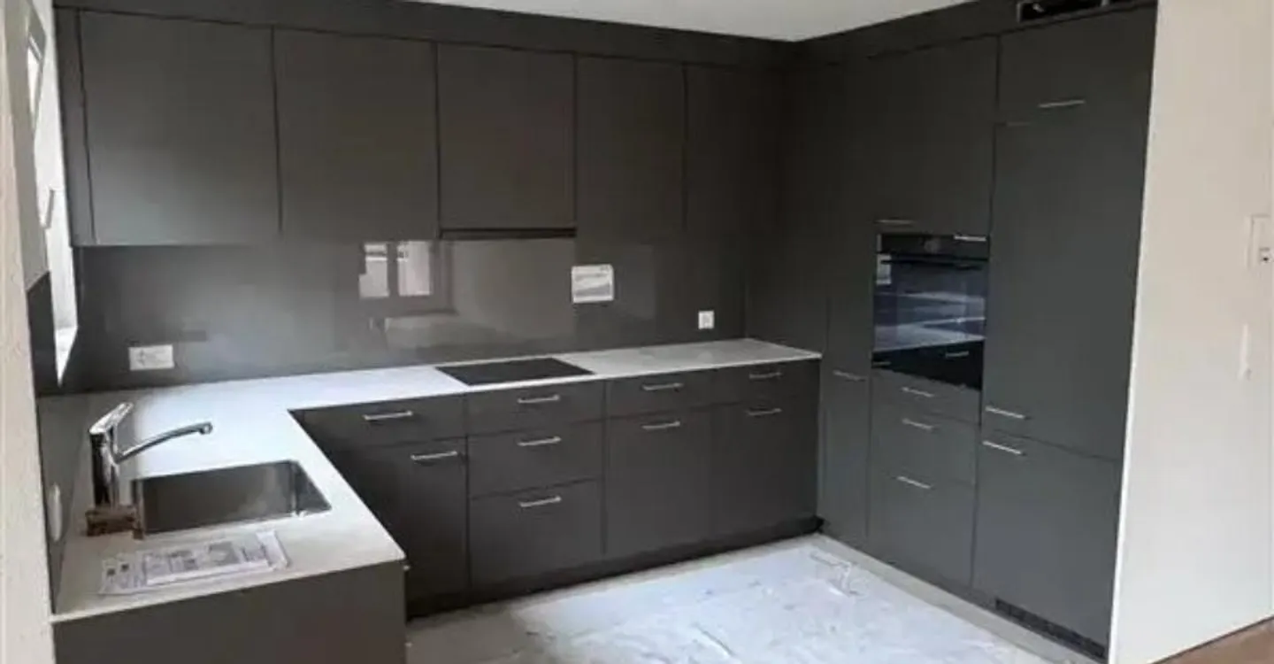 Frisch sanierte 3.5-Zimmer-Wohnung mit Balkon in Baden - Photo 2 sur 6