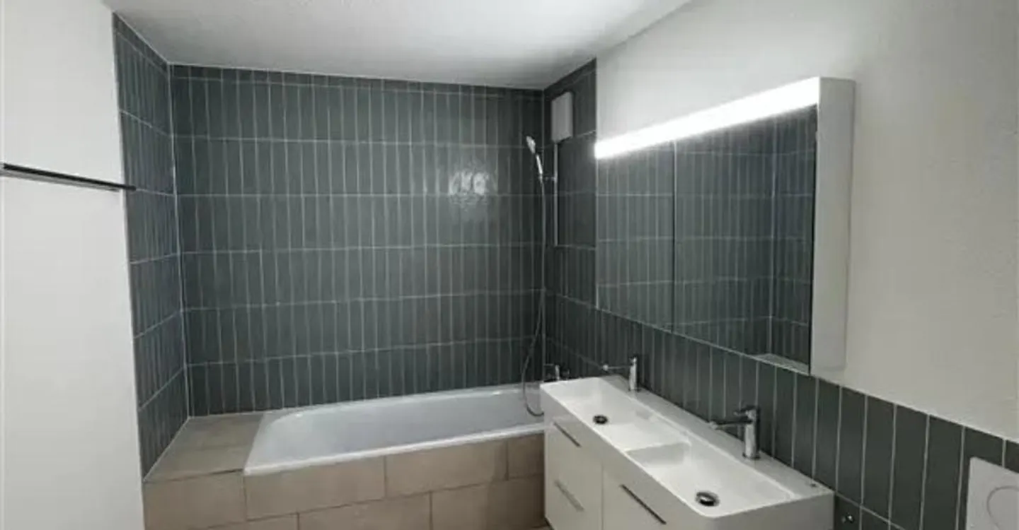 Frisch sanierte 3.5-Zimmer-Wohnung mit Balkon in Baden - Photo 4 sur 6