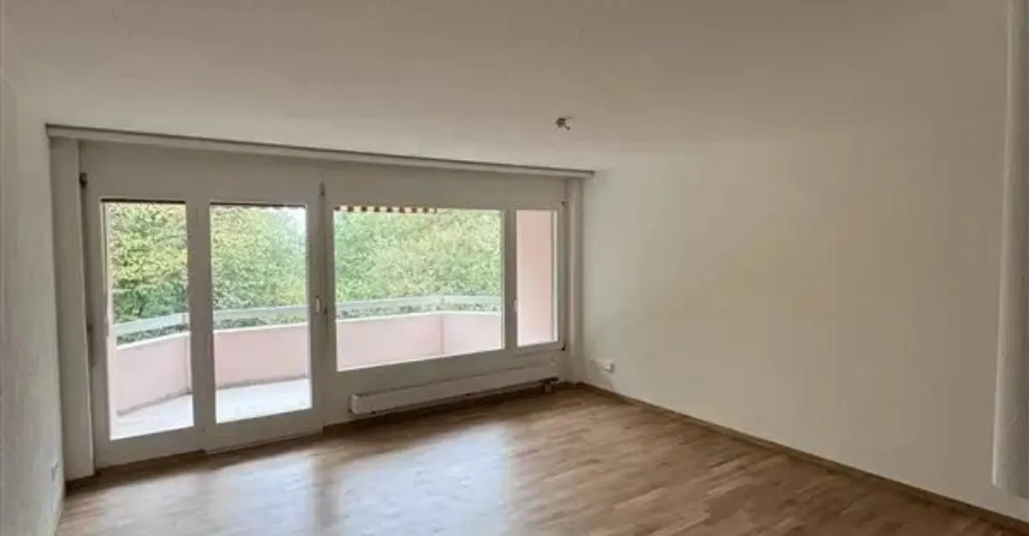 Frisch sanierte 3.5-Zimmer-Wohnung mit Balkon in Baden - Photo 1 sur 6