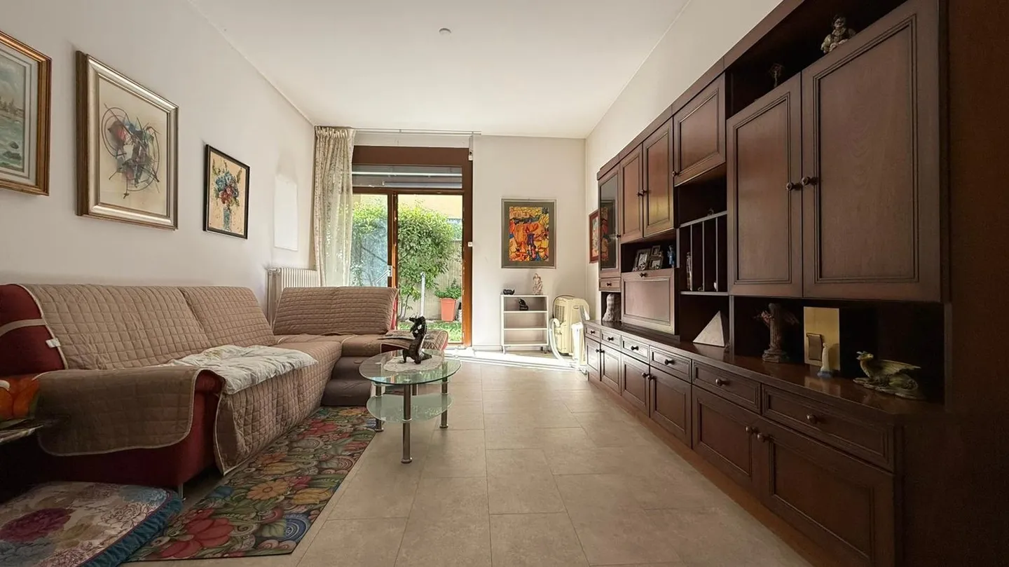 Appartamento 4.5 stanze di 110 m² con giardino - Foto 3 di 17