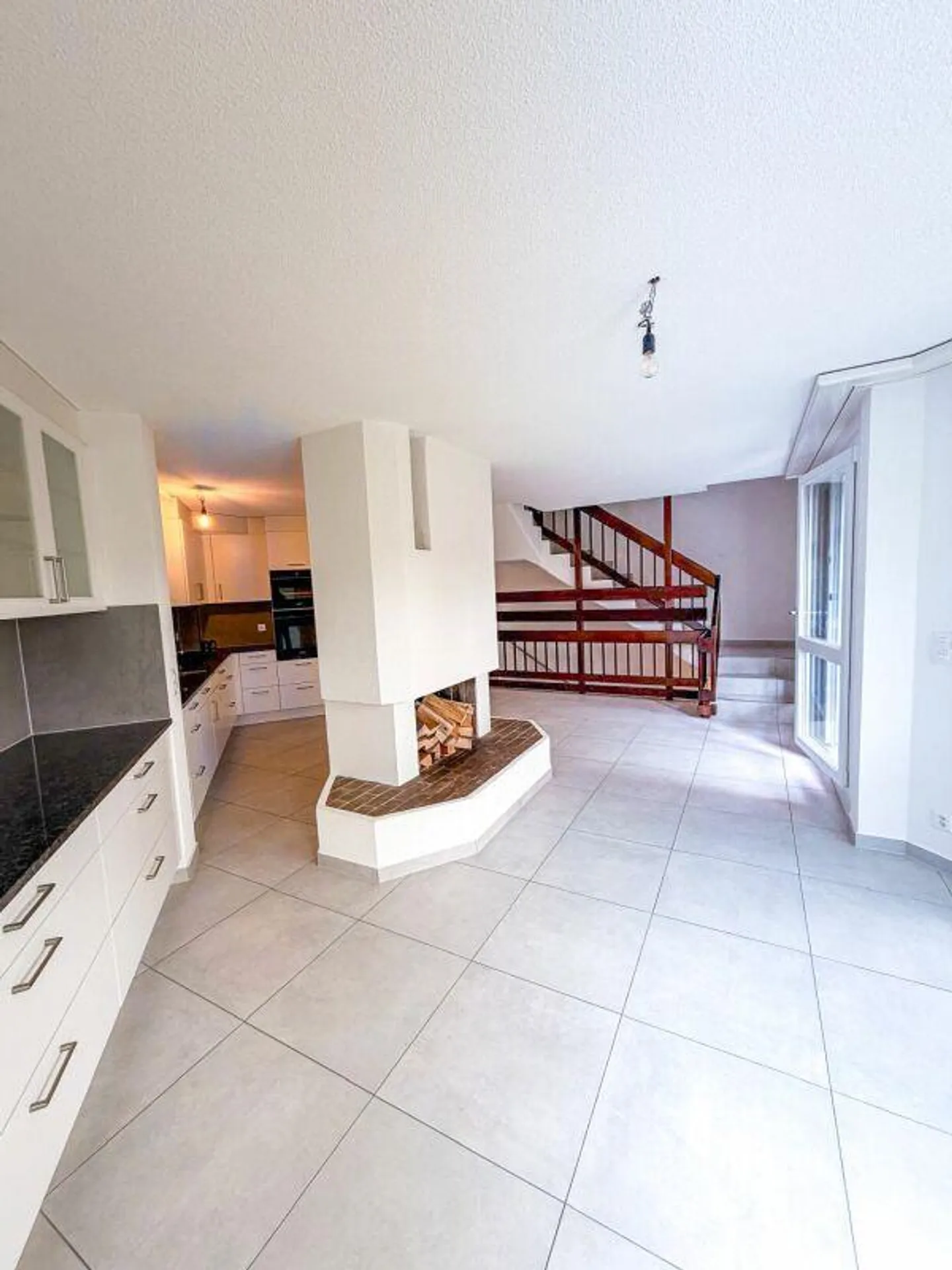 6-Room Single-Family House with View of Aare & Federal Palace - Photo 6 of 12