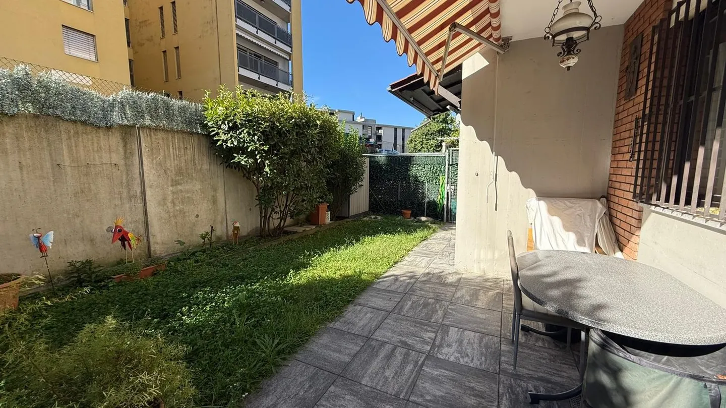 Appartamento 4.5 stanze di 110 m² con giardino - Foto 1 di 17