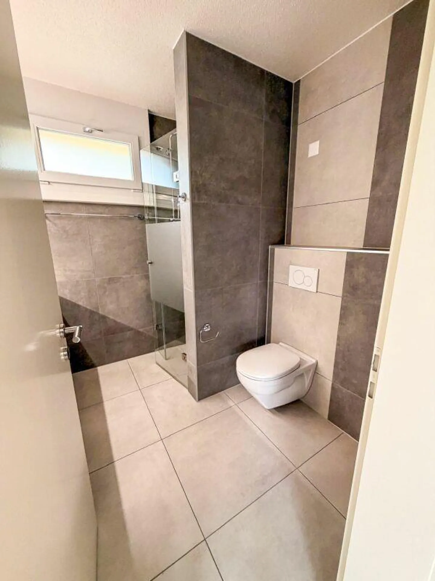 6-Room Single-Family House with View of Aare & Federal Palace - Photo 8 of 12