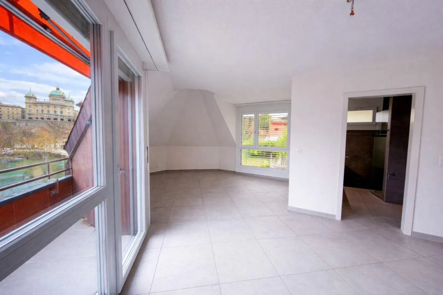 6-Room Single-Family House with View of Aare & Federal Palace - Photo 12 of 12