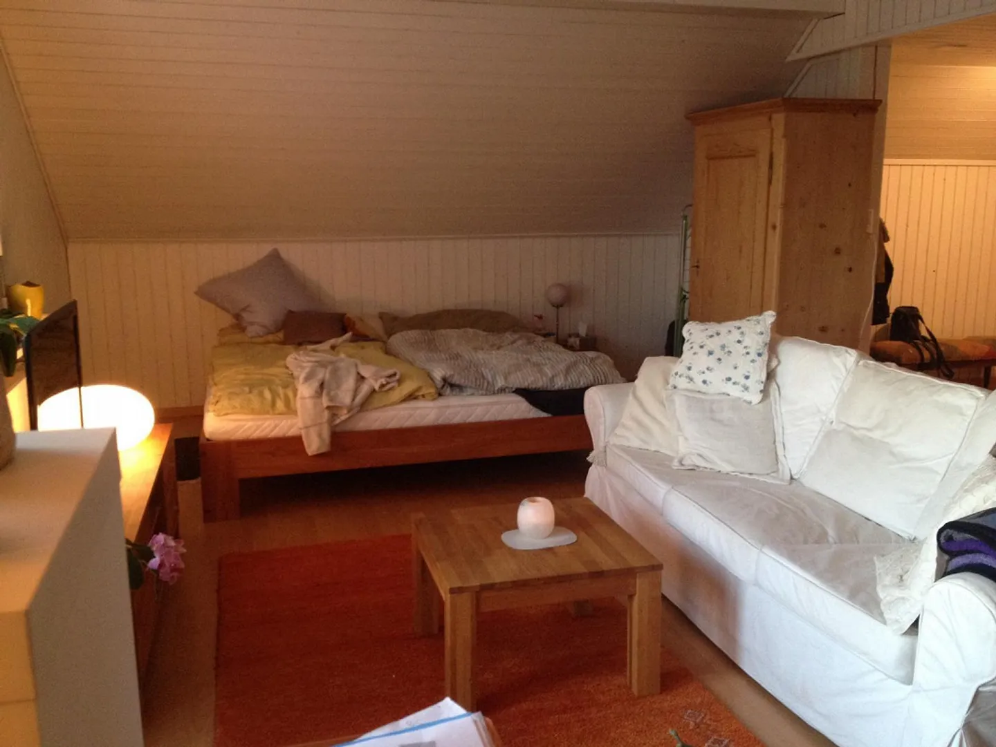 Grosse 1,5-Zimmer-Dachwohnung mit Balkon - Foto 4 von 9