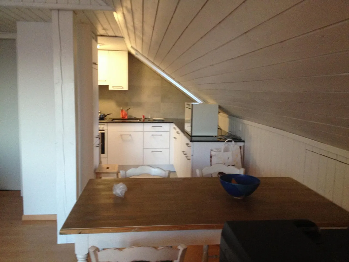 Grosse 1,5-Zimmer-Dachwohnung mit Balkon - Foto 6 von 9