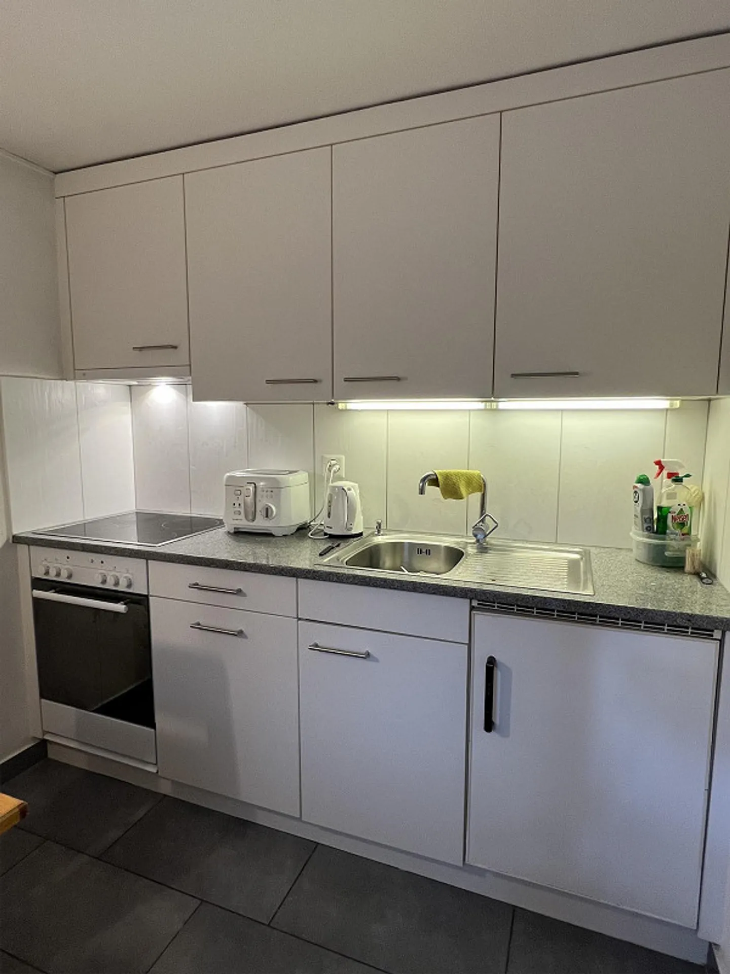 Cozy 1.5-room apartment with garden seating area in a central location - Photo 4 of 13