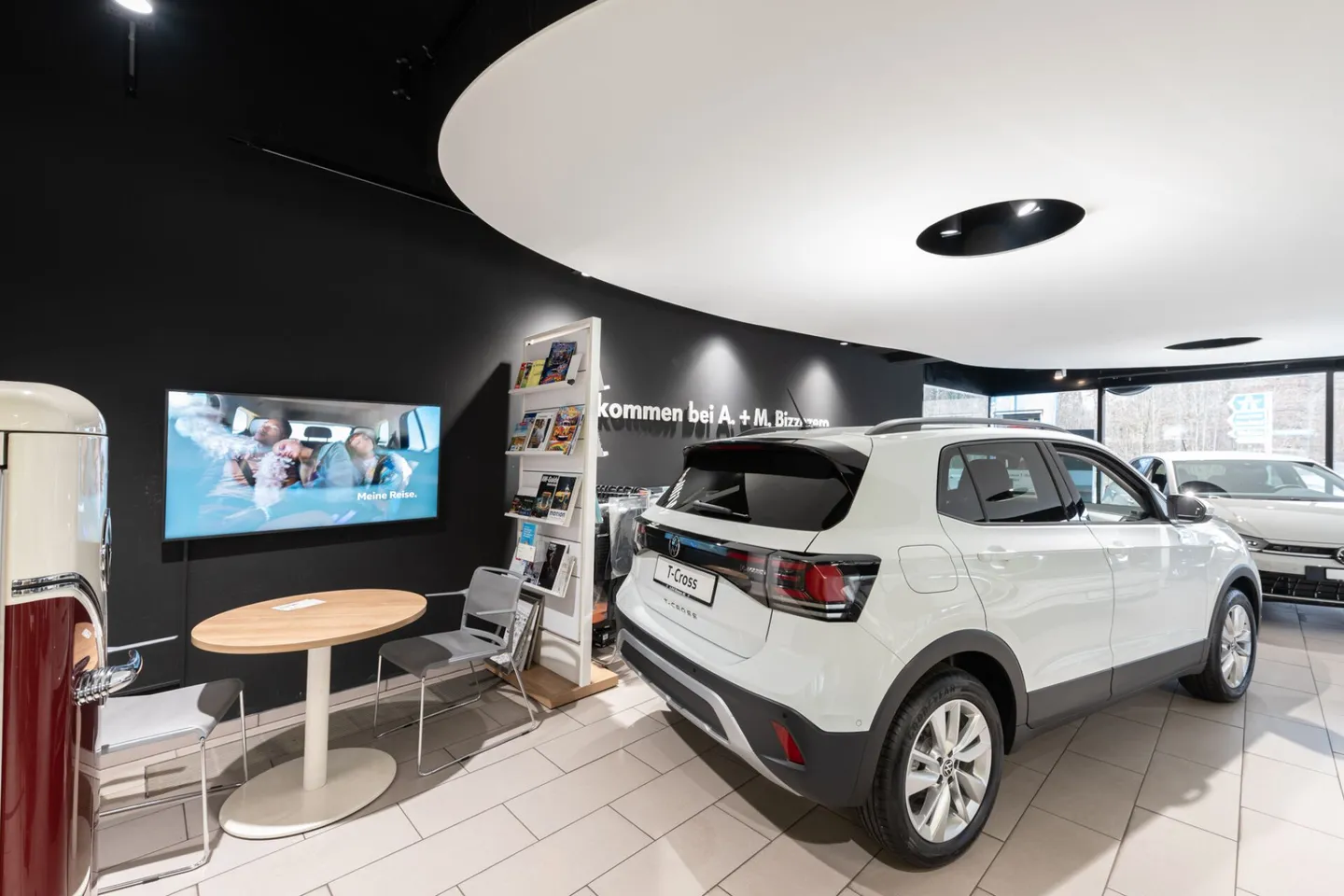 Proprietà commerciale con garage in una posizione privilegiata a Berna - utilizzo versatile e perfettamente sviluppato - Foto 3 di 13