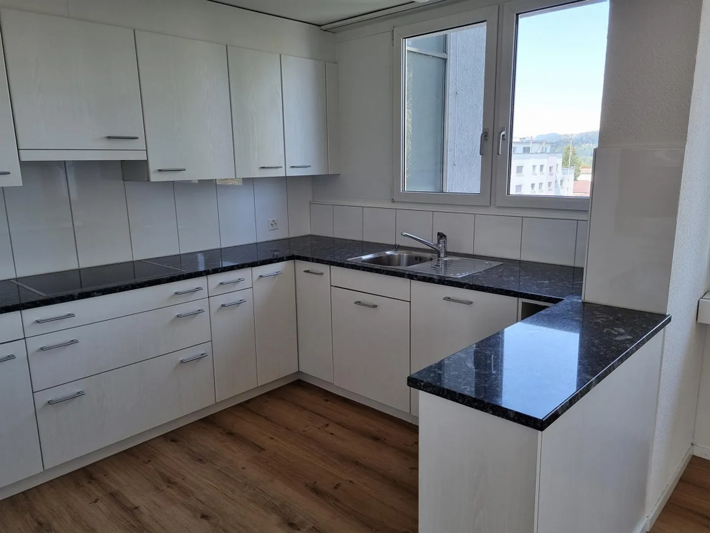 Renovierte Wohnung in zentraler Lage - Foto 3 von 12