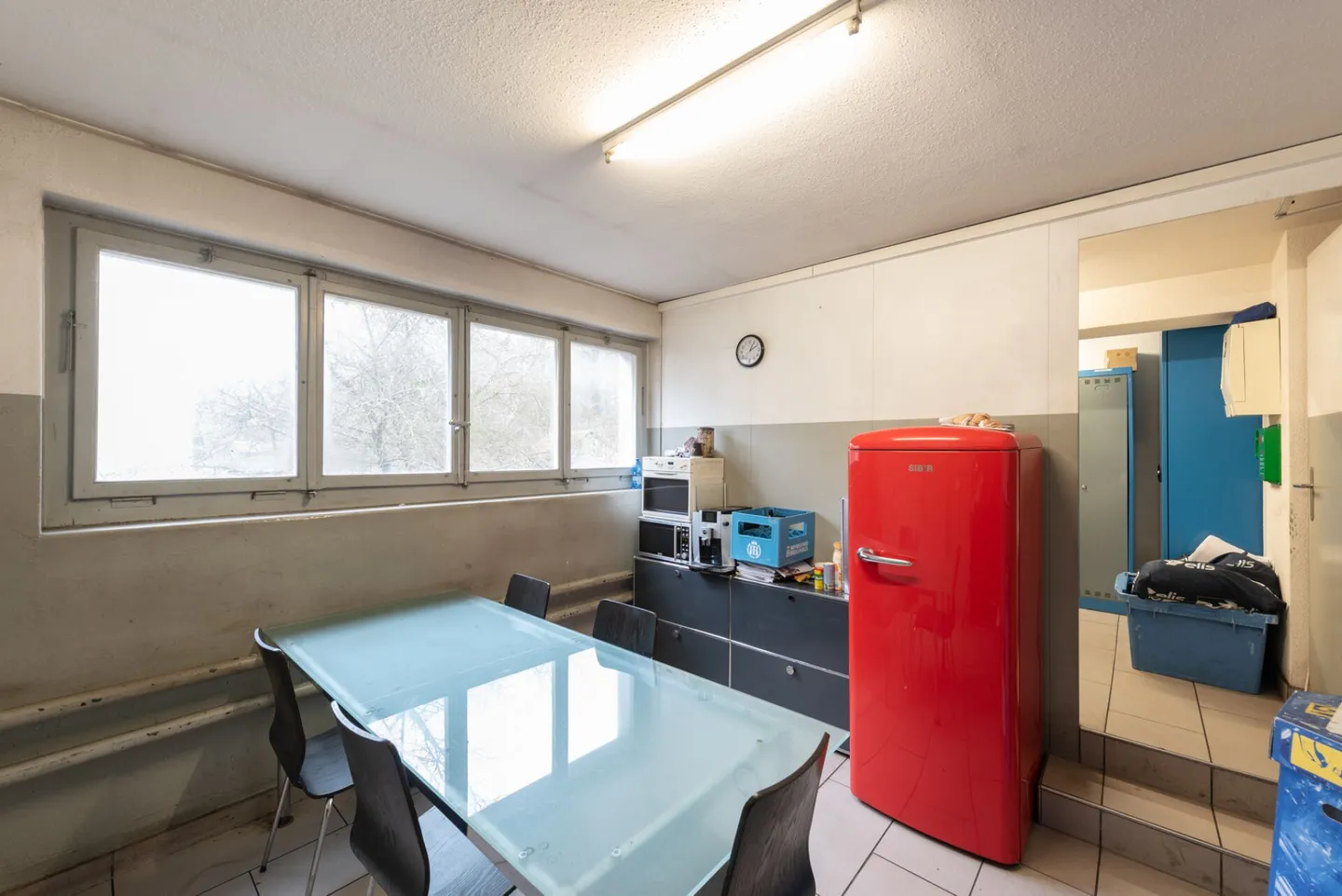 Proprietà commerciale con garage in una posizione privilegiata a Berna - utilizzo versatile e perfettamente sviluppato - Foto 9 di 13