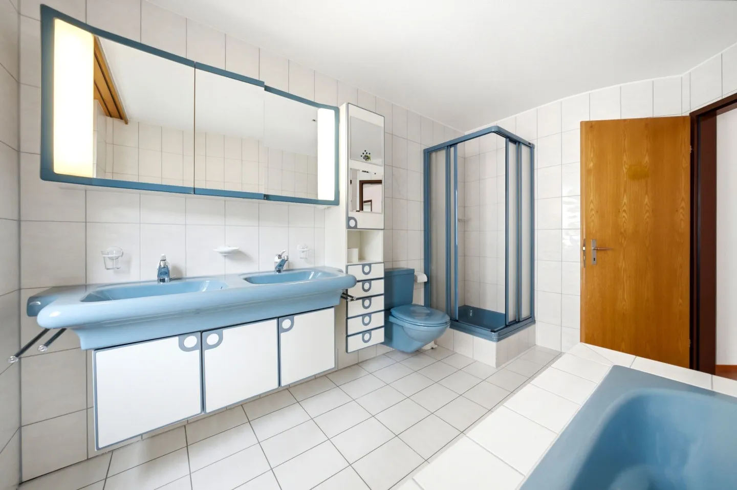 170 m² living experience with character and Valais mountain panorama - Photo 7 of 13
