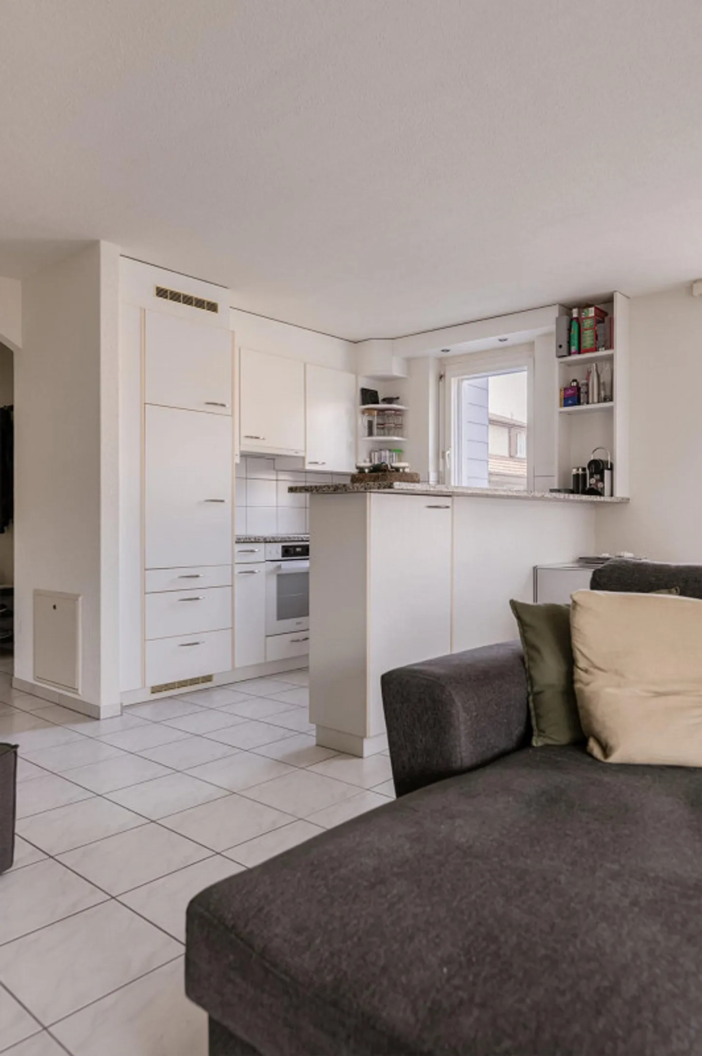 Opportunity for Investment or Self-Use - Photo 4 of 8