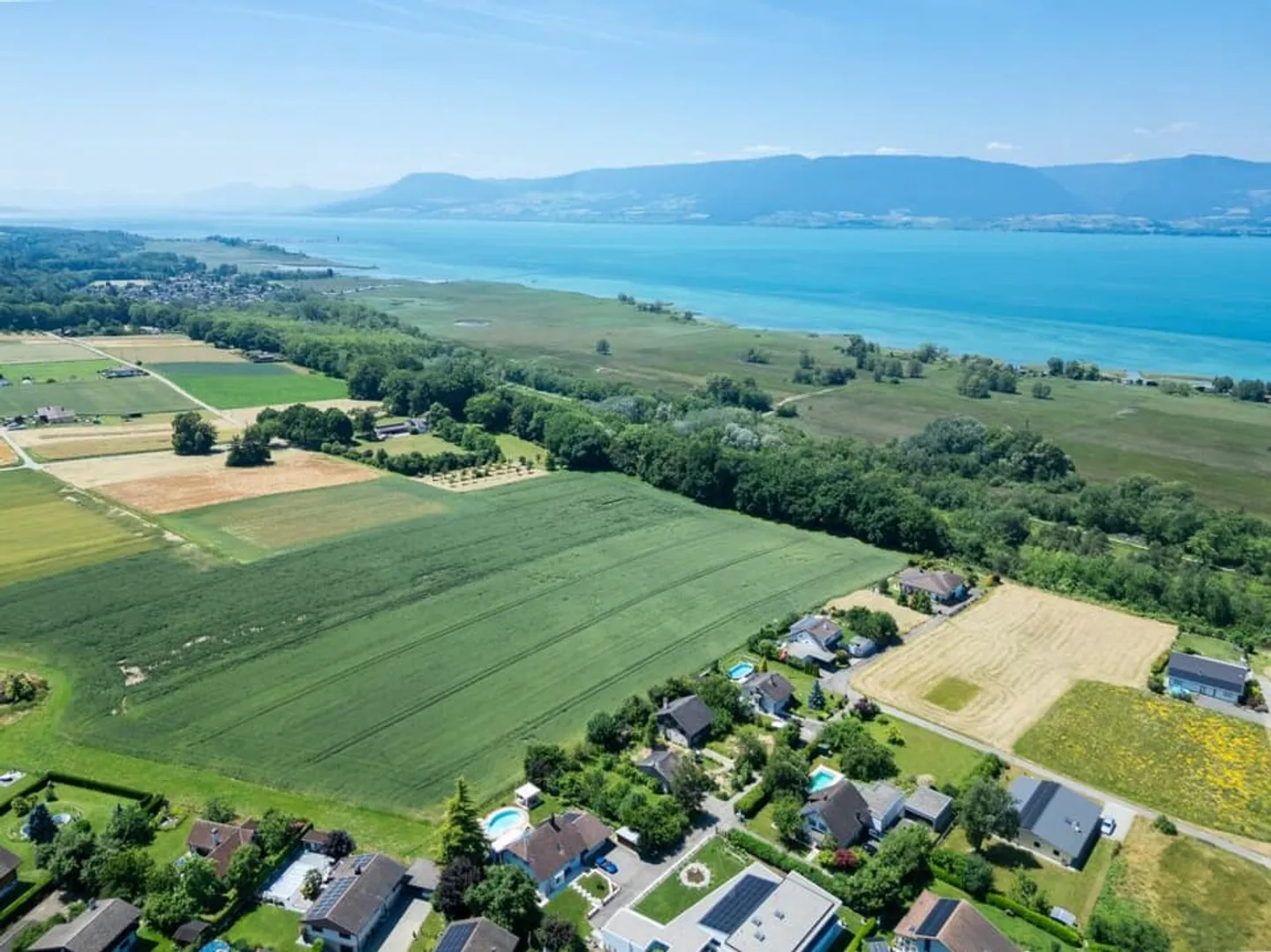 Spacieuse villa individuelle - vue imprenable et garantie sur le lac de Neuchâte - Photo 7 sur 13