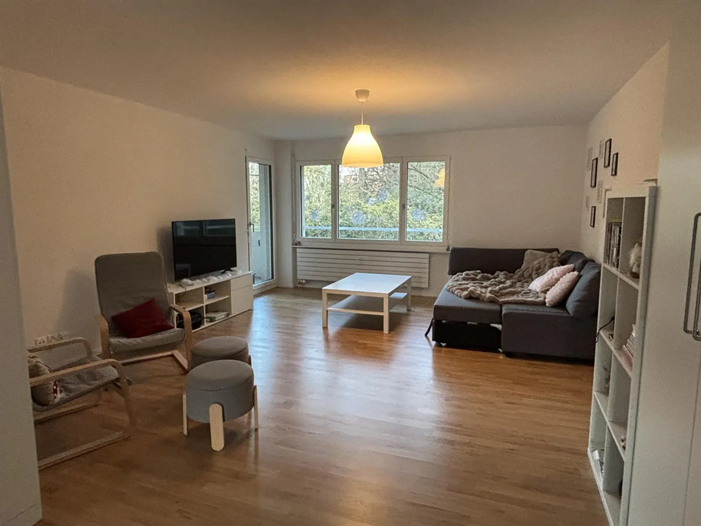 Room in bright 5.5 room apartment - Photo 7 of 8