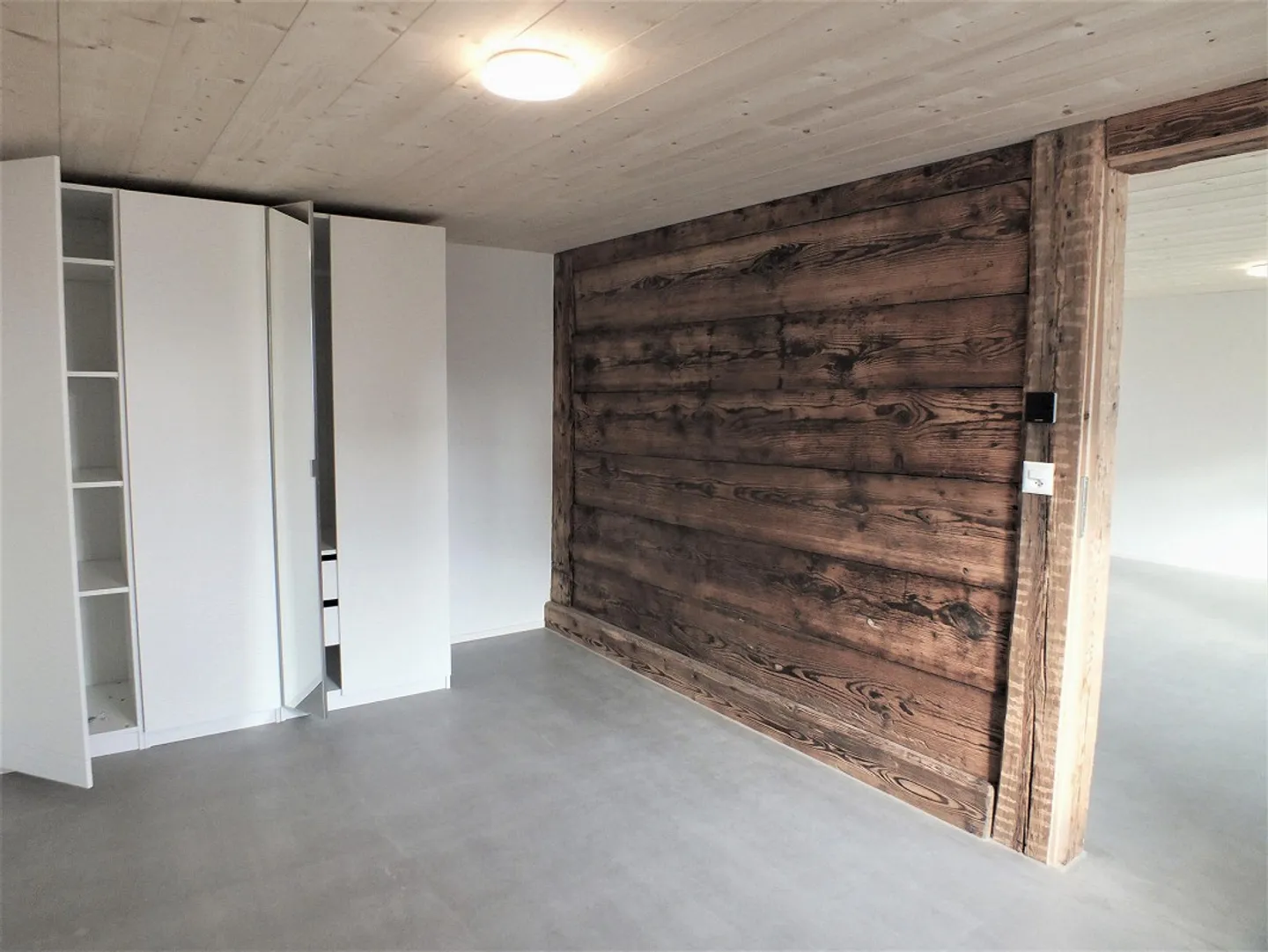 2 Room Apartment - Photo 6 of 7