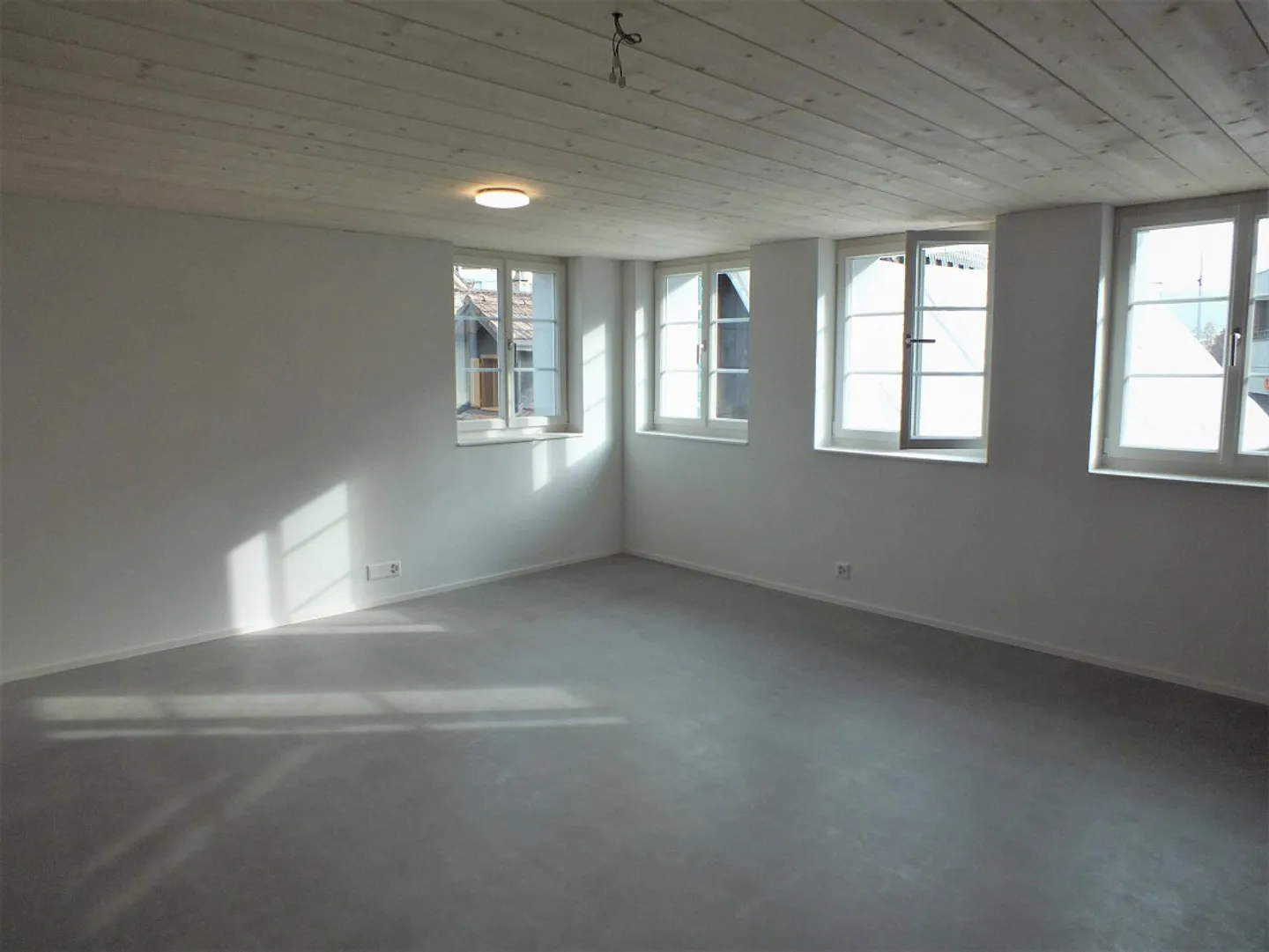 2 Room Apartment - Photo 7 of 7