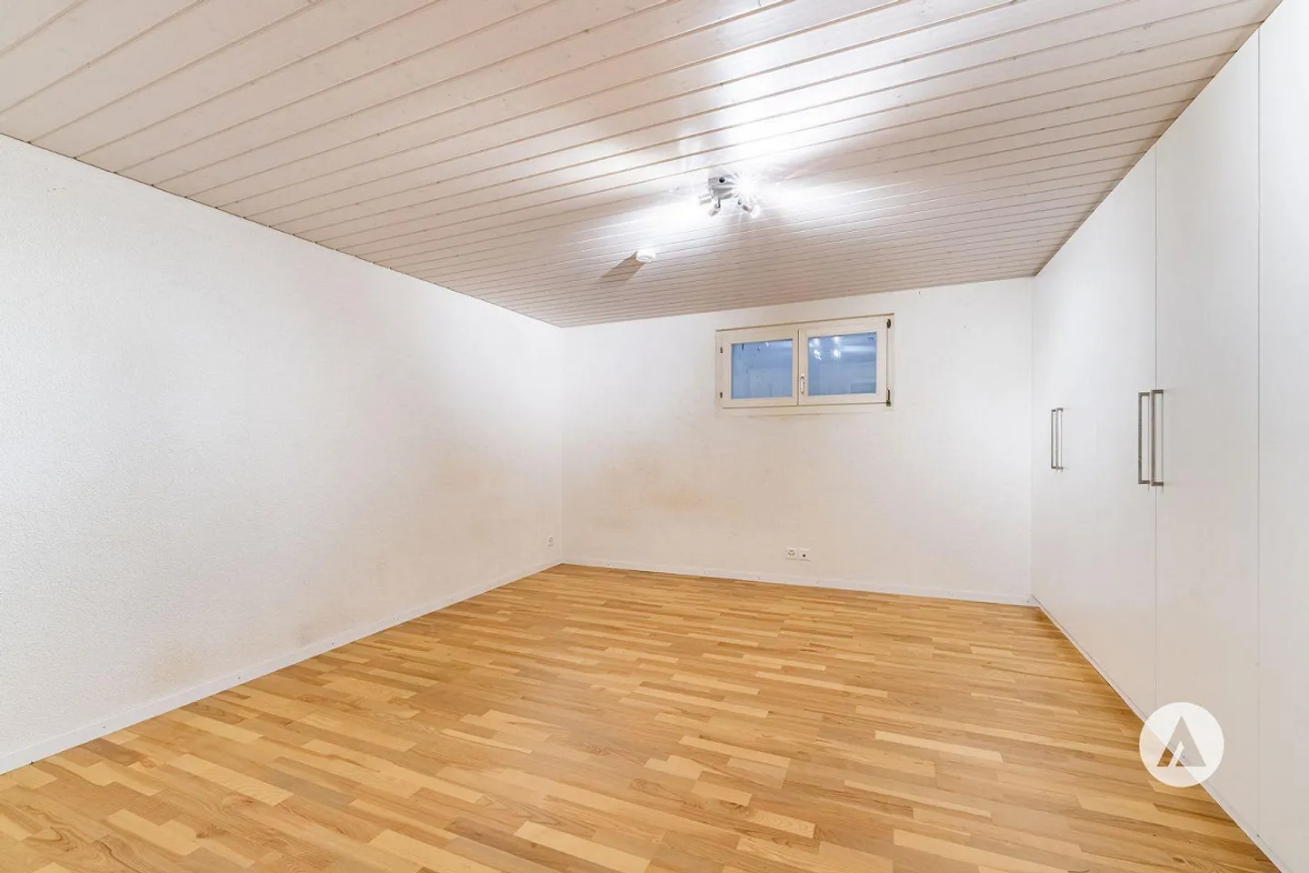 Charmantes Familienhaus in Uebeschi - Foto 10 von 13