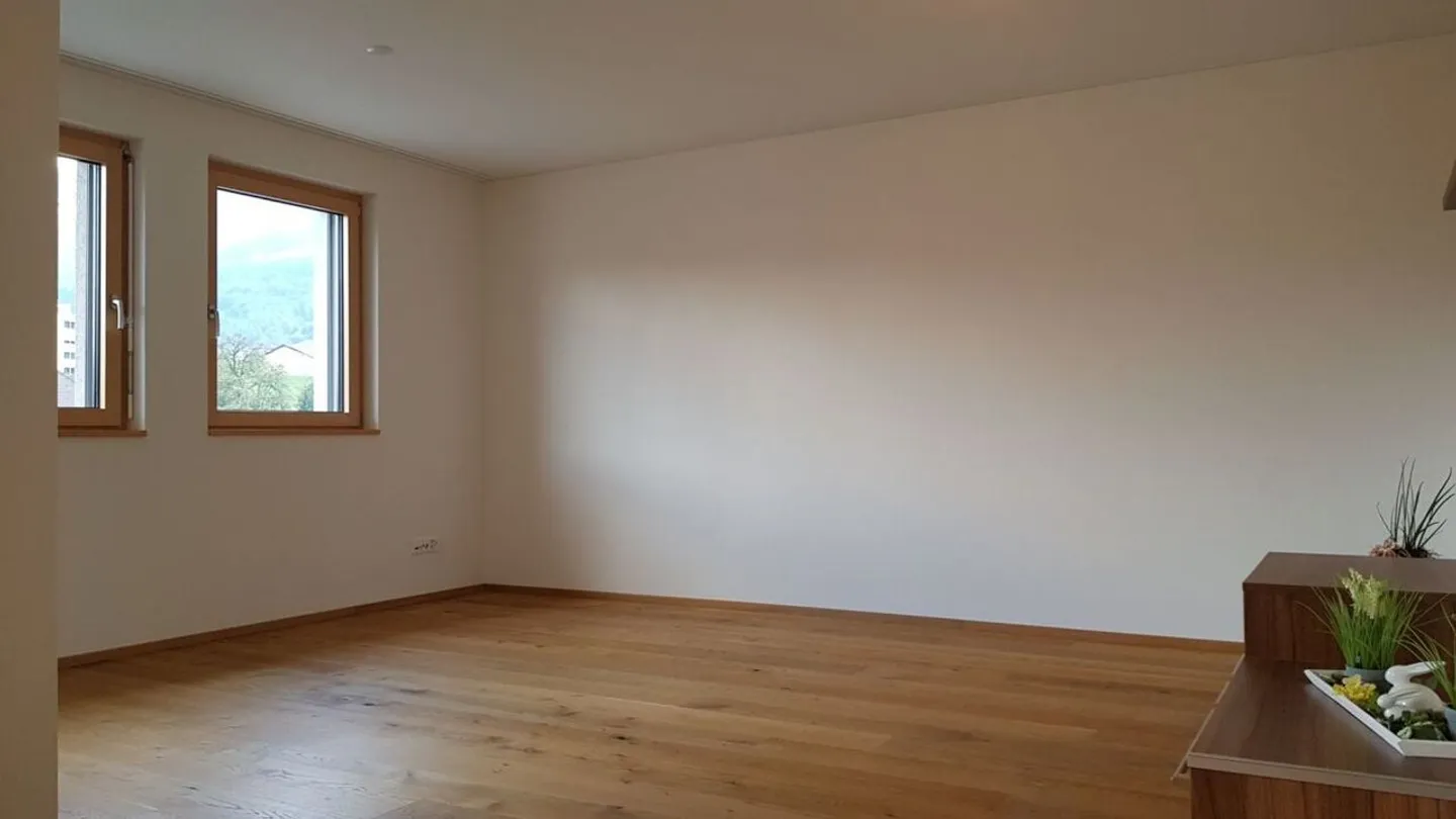 Dreamlike, nearly new 4.5-room apartment with high standard of finish and balcony - Photo 2 of 10