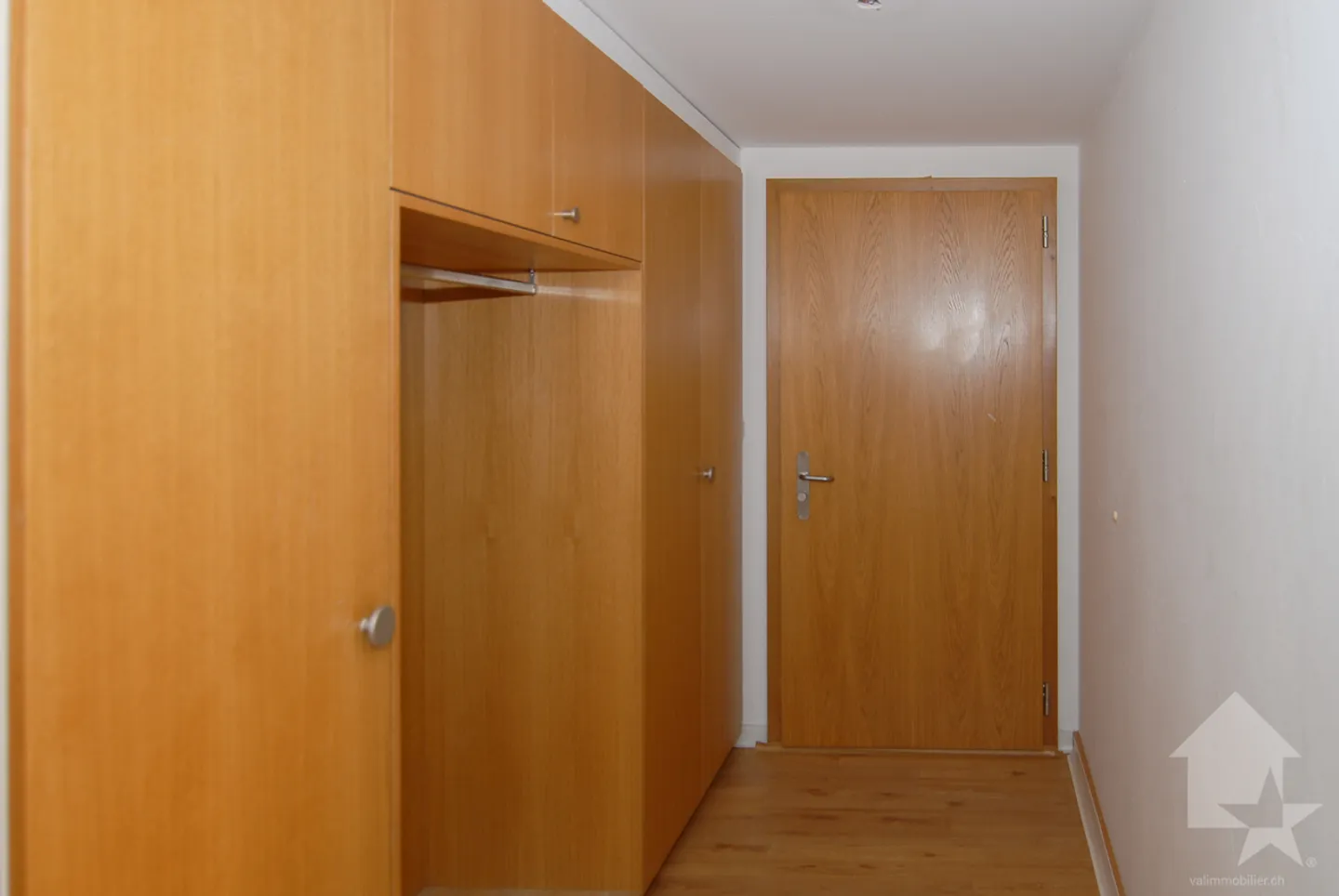 Spazioso appartamento di 5,5 locali con vista libera a Bramois - Foto 7 di 13