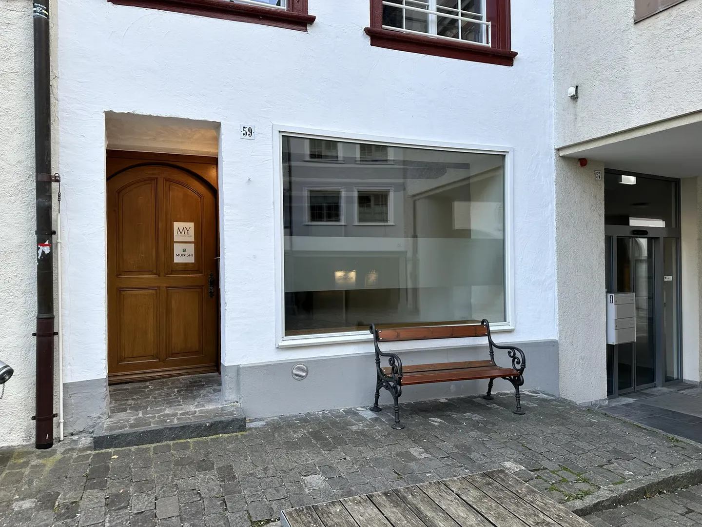 Unique commercial spaces with vaulted cellar in the old town - Store, Office, Café - Photo 7 of 12