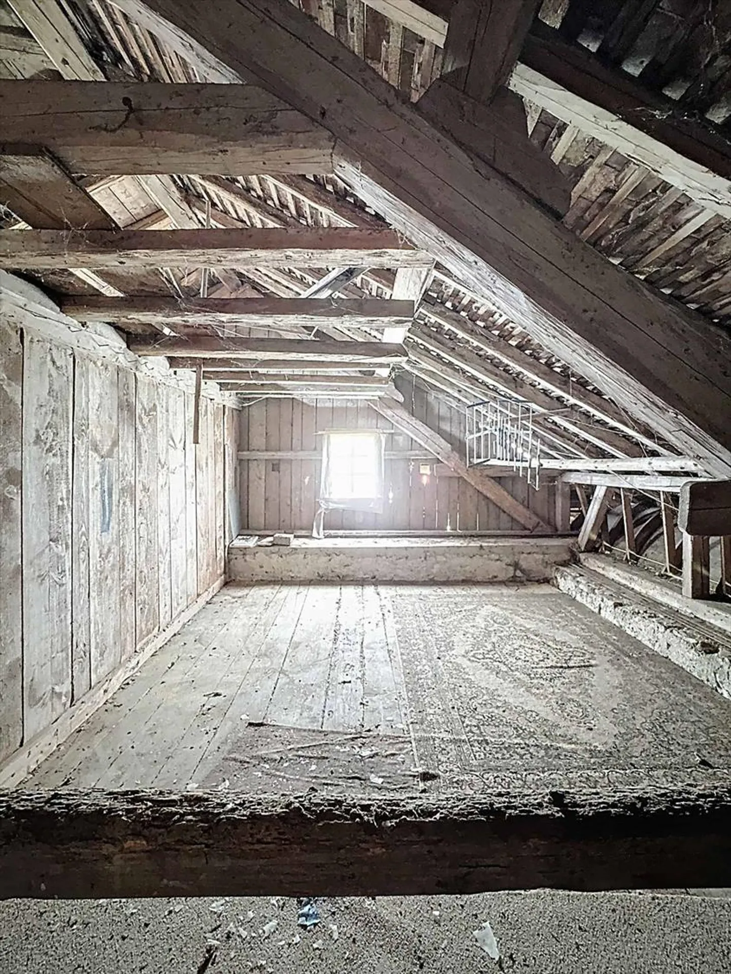 Eigentum, das in eine oder mehrere Wohneinheiten umgewandelt werden soll - Foto 11 von 13