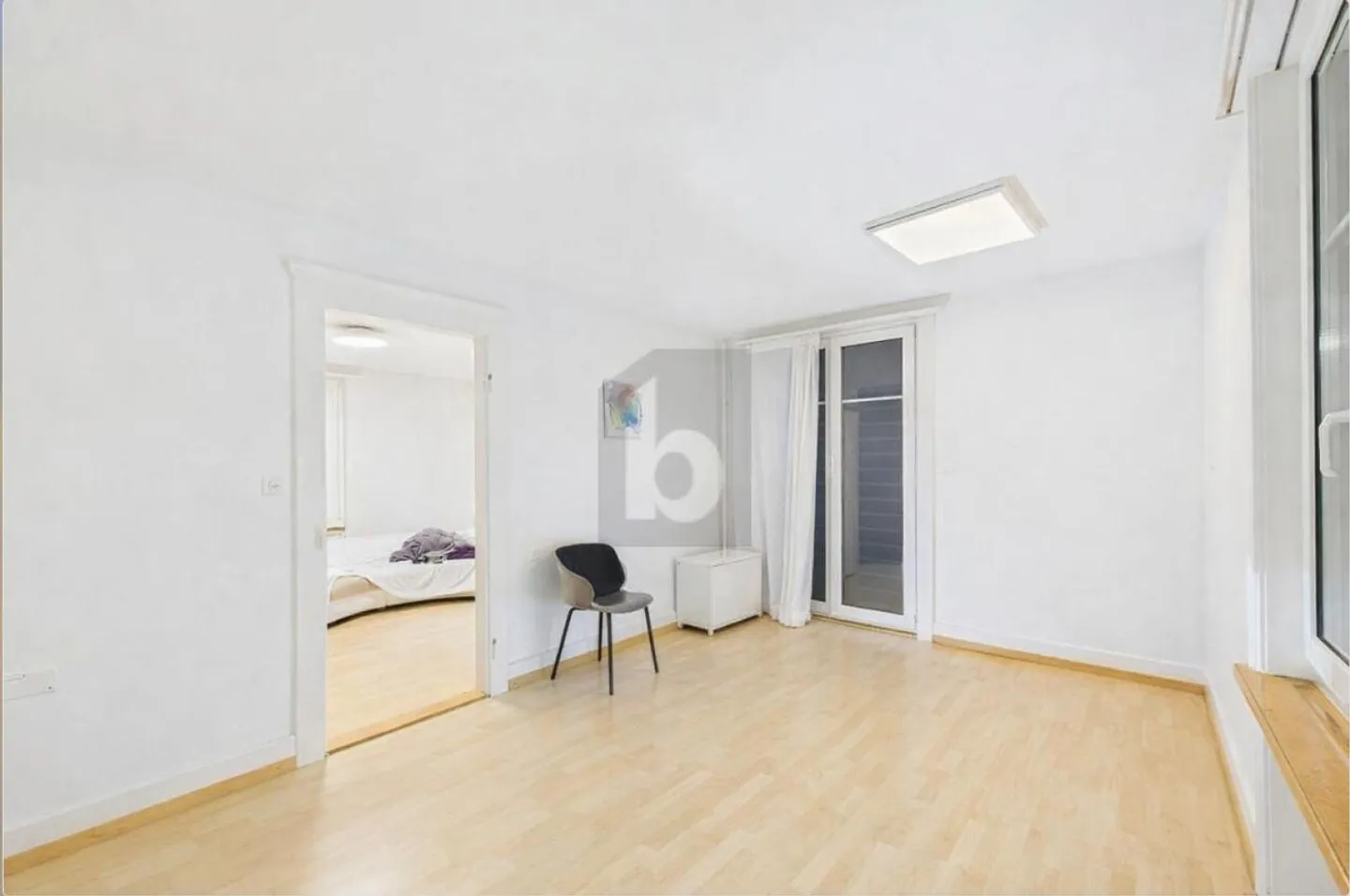 FAMILY FRIENDLY - SUNNY GARDEN AND LOTS OF SPACE - Photo 5 of 6