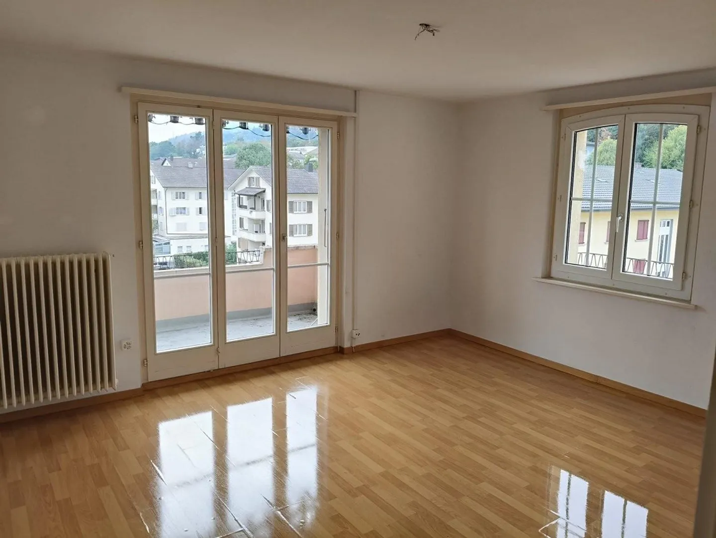Bellissimo appartamento di 3 stanze - Foto 1 di 6