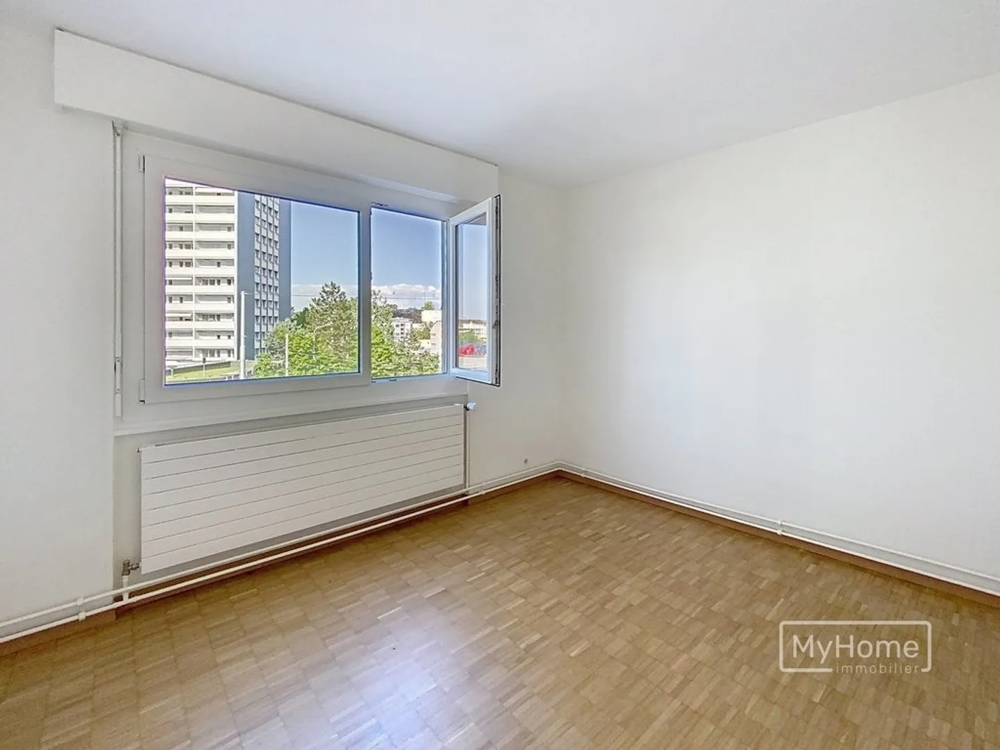 À saisir ! Bel appartement de deux pièces à louer près du centre-ville ! - Photo 2 sur 7