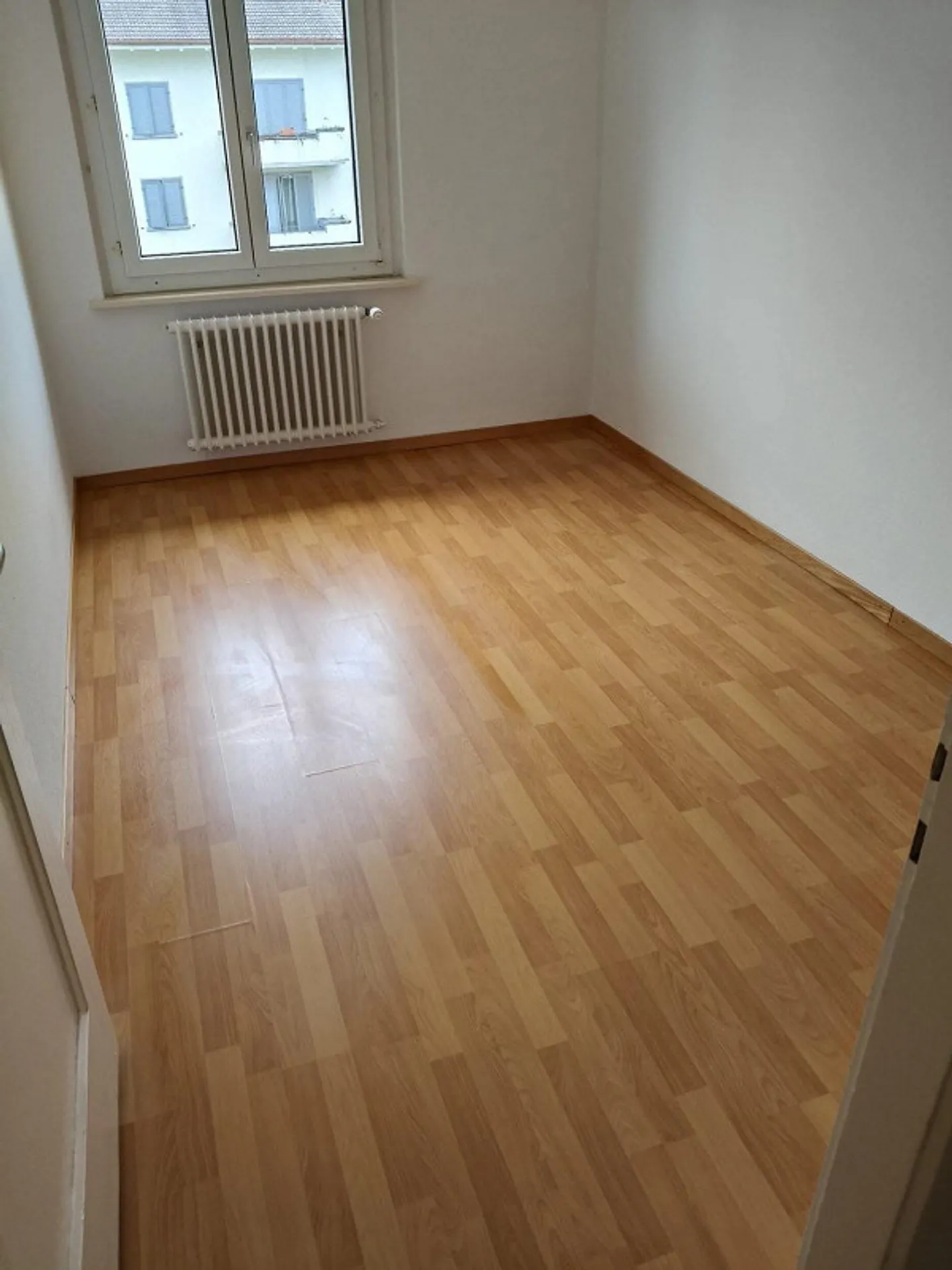 Bellissimo appartamento di 3 stanze - Foto 4 di 6