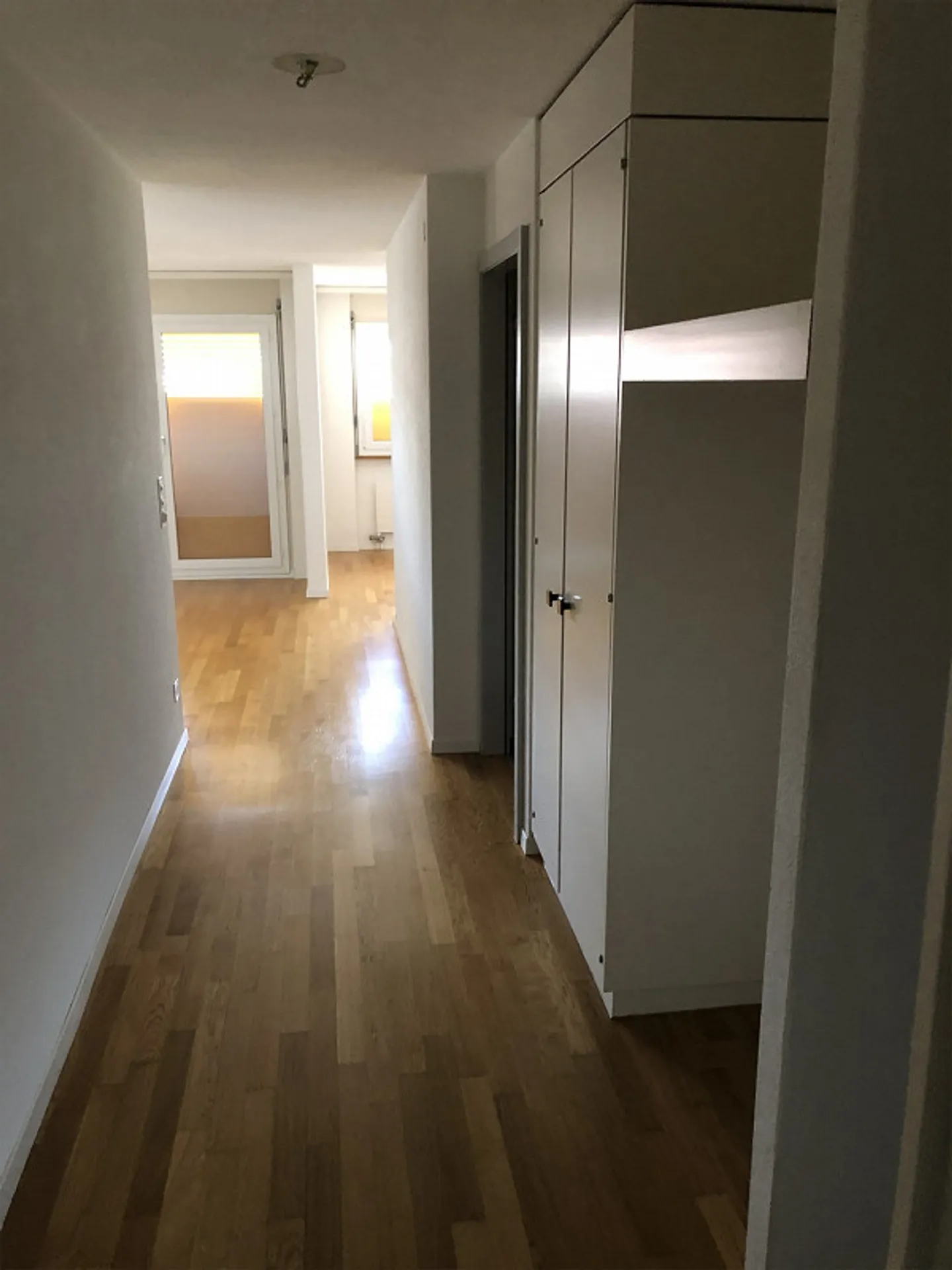 Appartement 2 1/2 pièces dans un endroit calme au centre du village à louer - Photo 5 sur 11