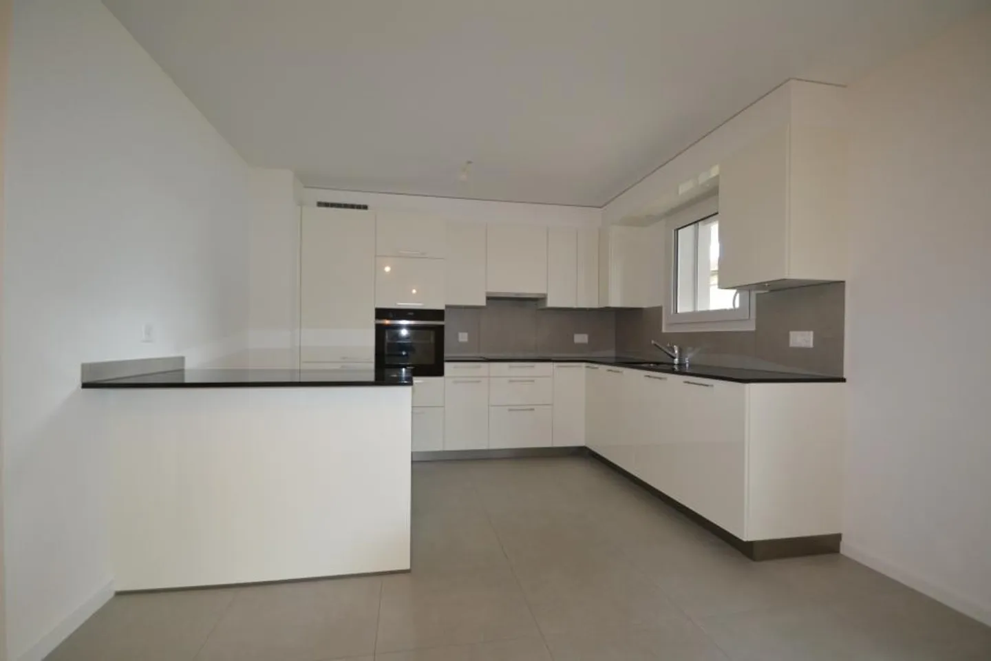 Nouvel appartement au cœur du village - Photo 2 sur 8