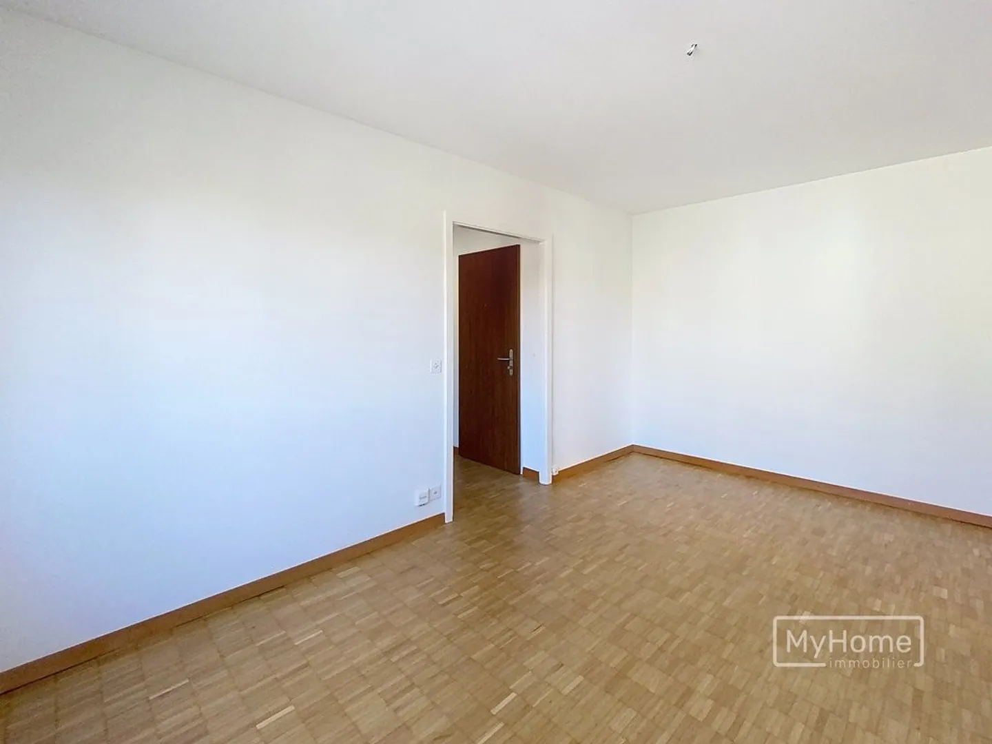 À saisir ! Bel appartement de deux pièces à louer près du centre-ville ! - Photo 4 sur 7