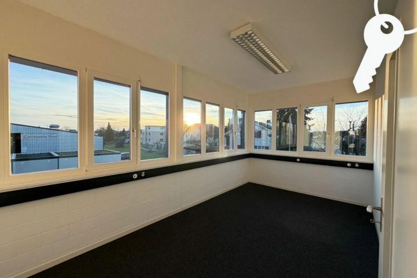 Espace Commercial Attrayant - Photo 2 sur 8