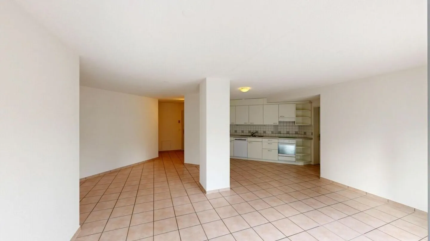 Appartement 3½ pièces confortable avec espace de détente et jardin - Photo 6 sur 19