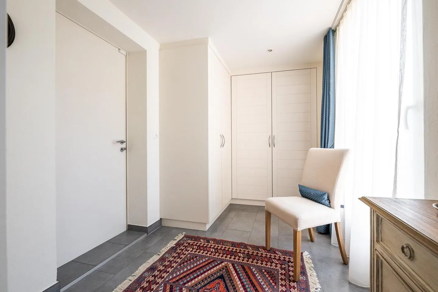 Charmante villa avec jardin - Photo 4 sur 13