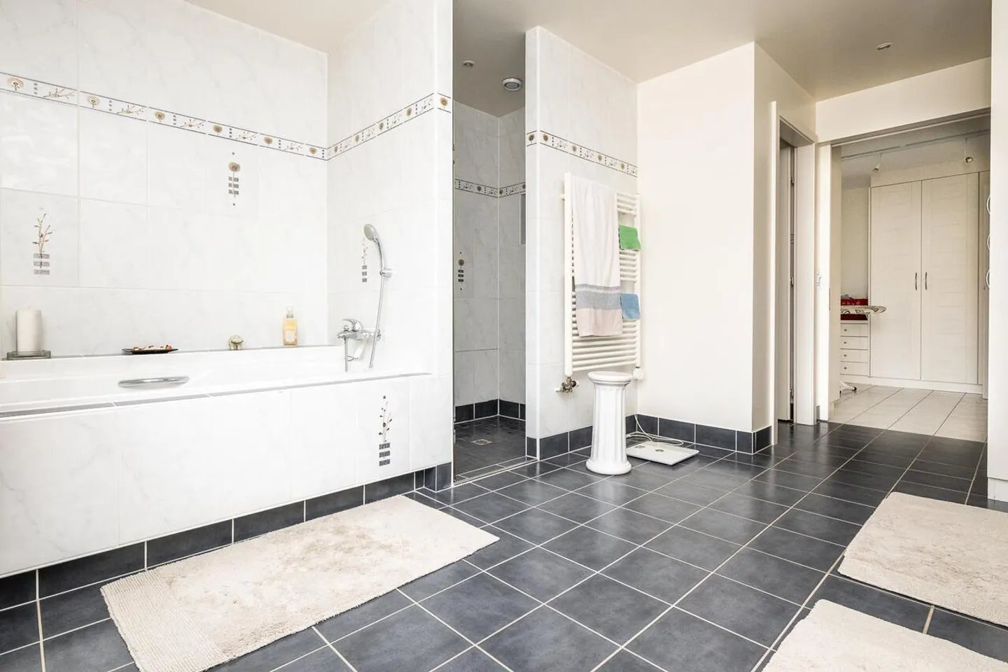 Charmante villa avec jardin - Photo 12 sur 13