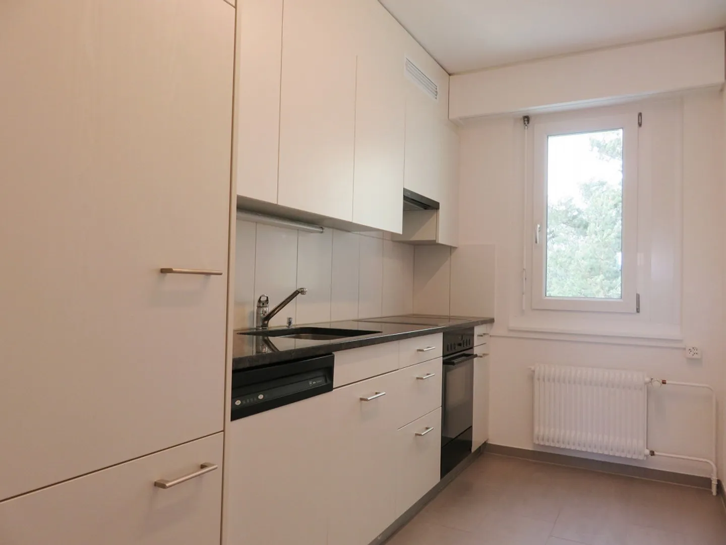 A distanza di cammino dal centro commerciale Volkiland! - Foto 4 di 9