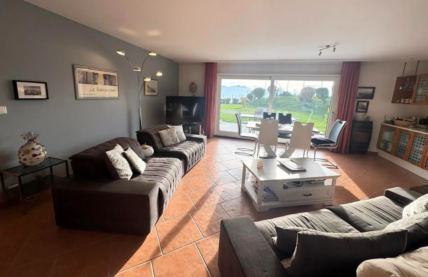 Exklusiv - Besetzte Leibrente ohne Miete - Wunderschöne 4-Zimmer-Wohnung mit Garten und Seeblick - Foto 5 von 6