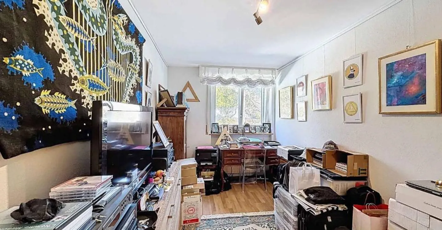 Charmante 4,5 Zimmer in absoluter Ruhe, nur wenige Schritte vom Zentrum entfernt - Foto 5 von 7