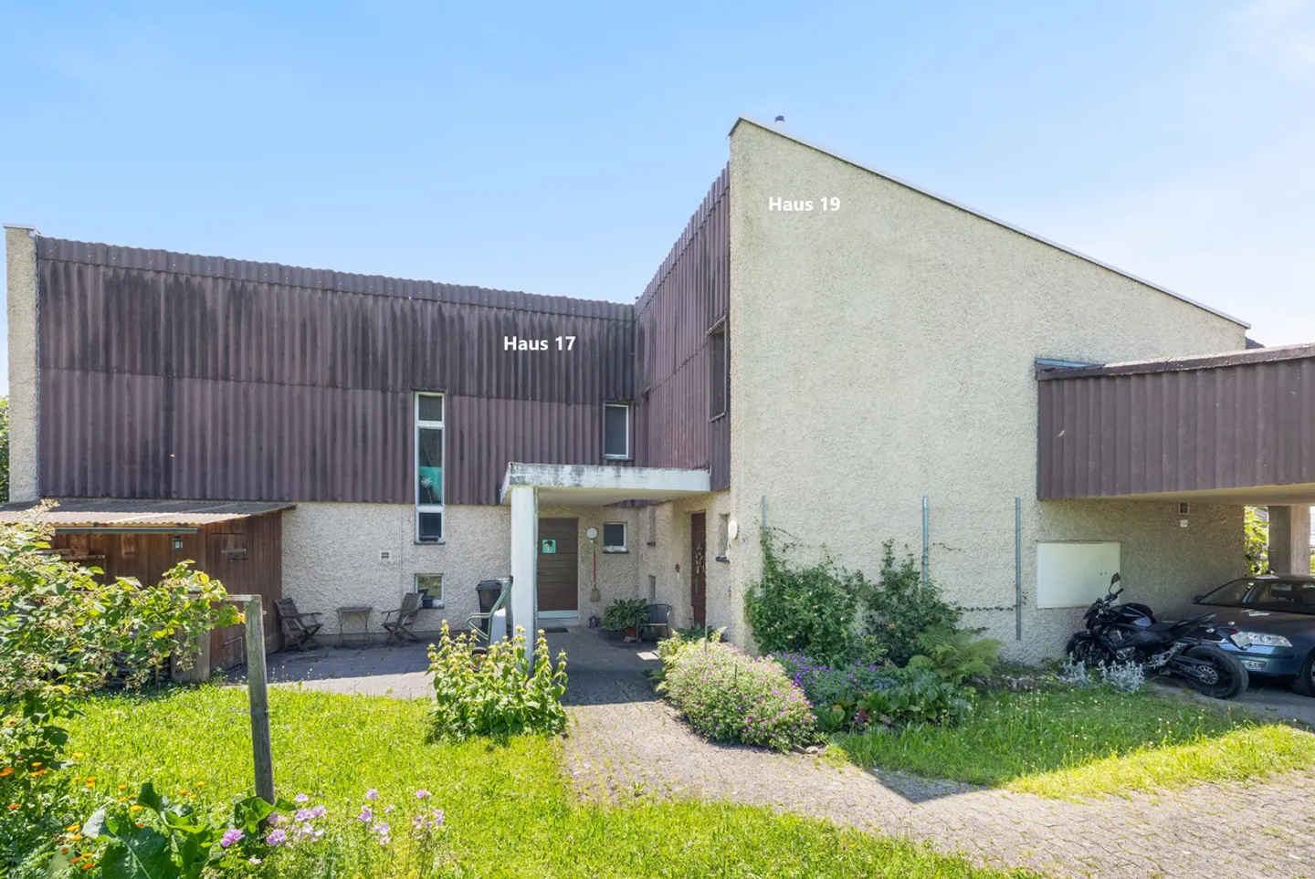 Charming Semi-Detached House - Photo 3 of 13