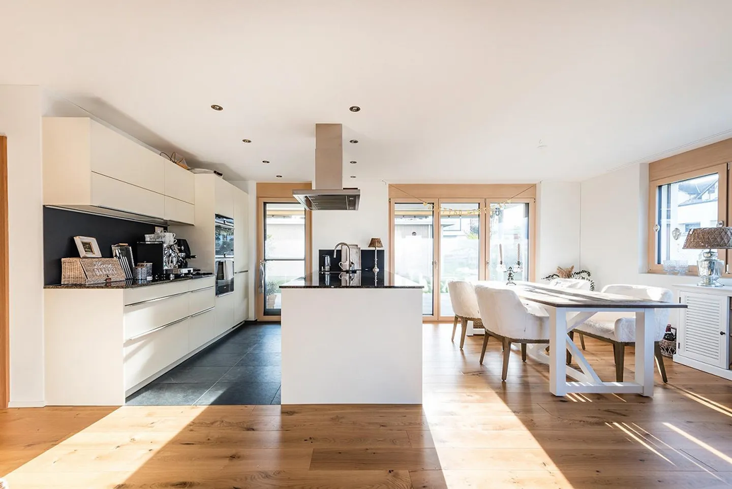 Belle appartement au rez-de-chaussée dans un quartier résidentiel calme - Photo 4 sur 12