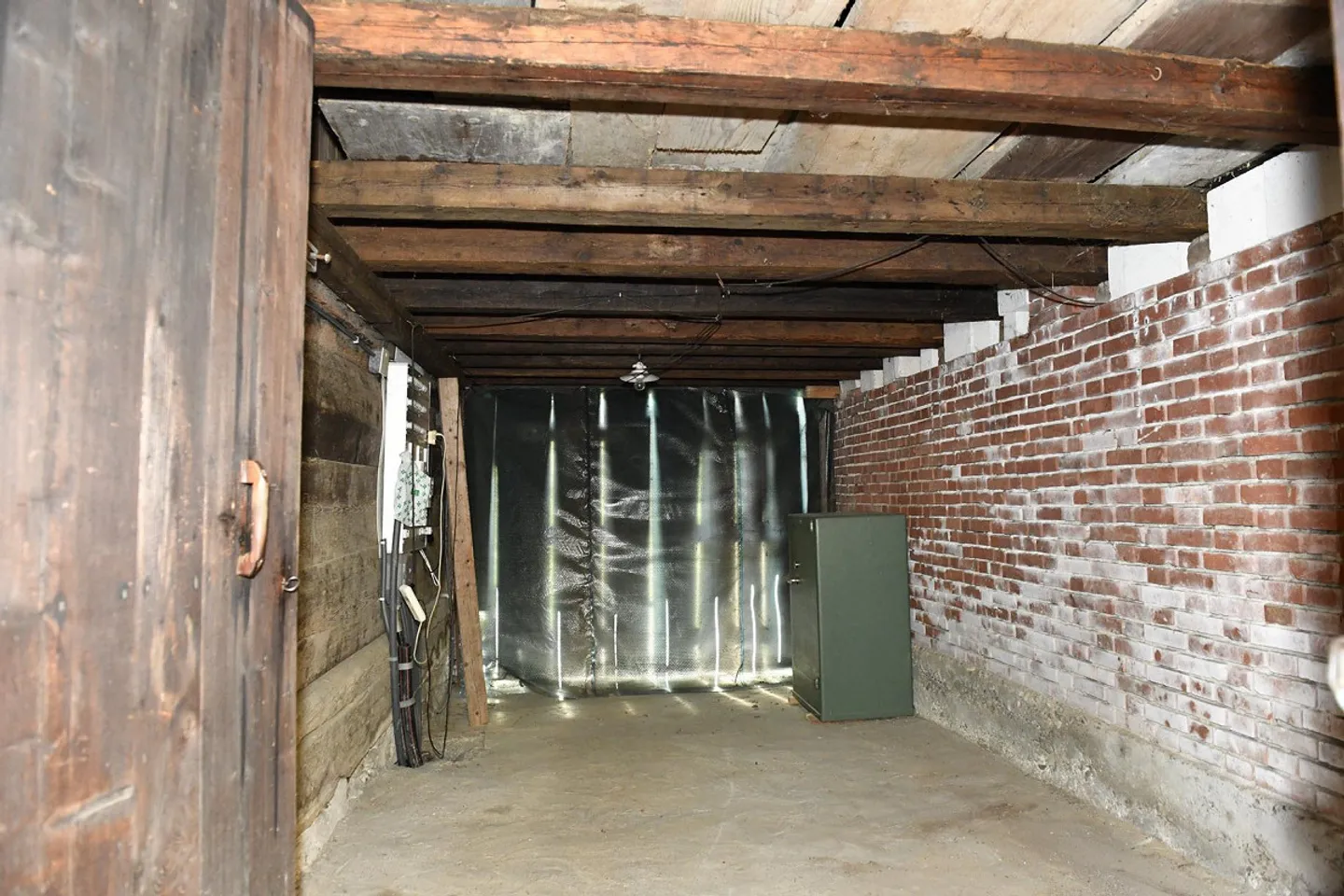 Ferme en bois sur la pente ensoleillée – un paradis naturel de 1771 - Photo 14 sur 17