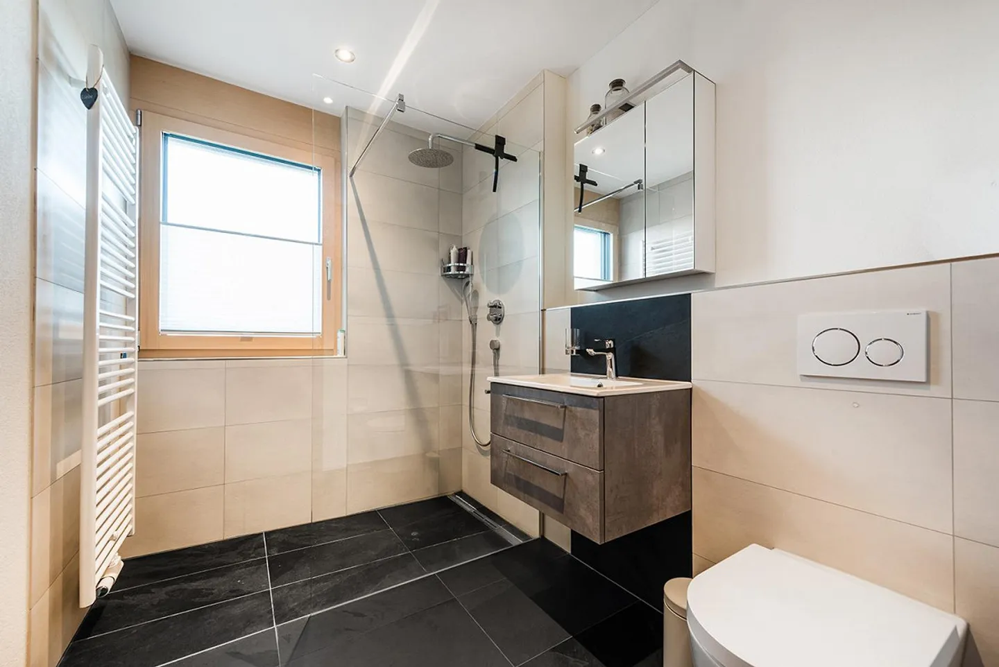 Belle appartement au rez-de-chaussée dans un quartier résidentiel calme - Photo 8 sur 12