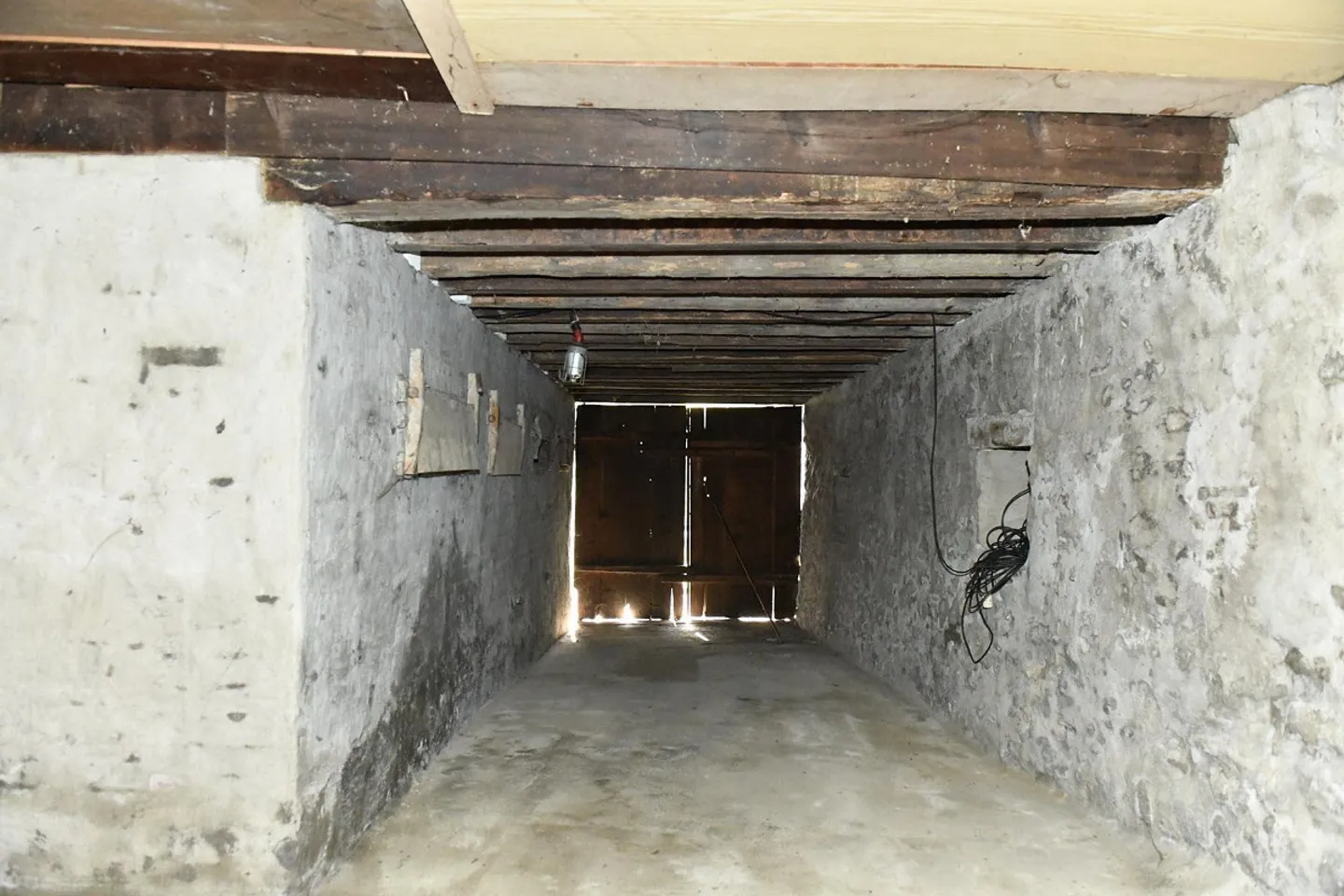 Ferme en bois sur la pente ensoleillée – un paradis naturel de 1771 - Photo 17 sur 17