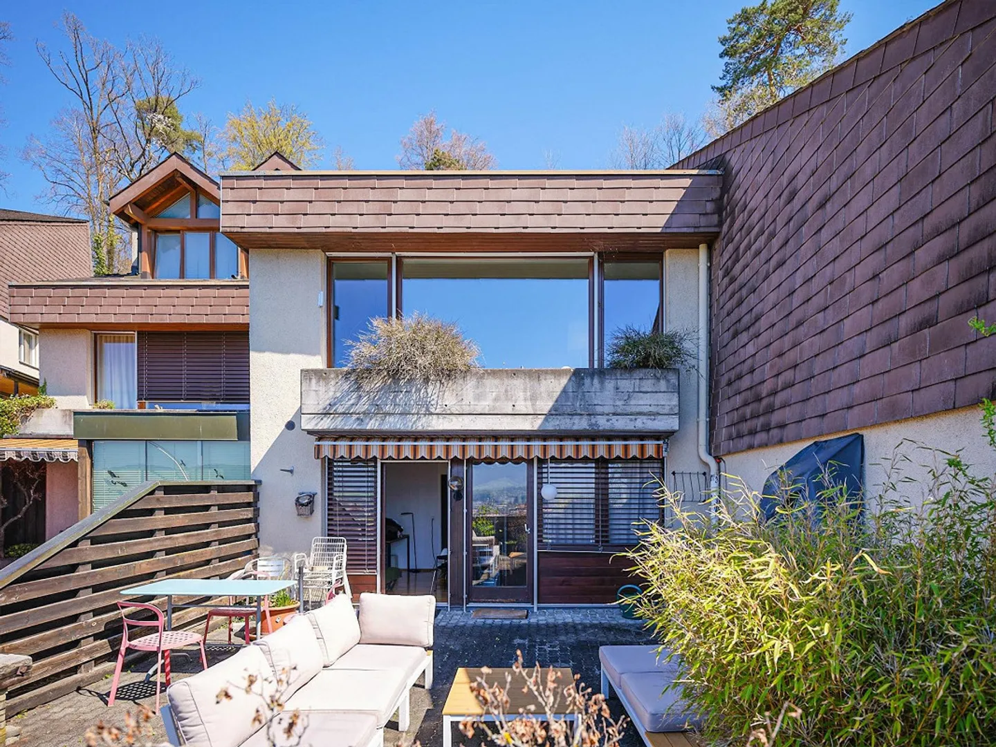 For sale in Steffisburg: 5.5-room terraced house with high privacy... - Photo 3 of 13