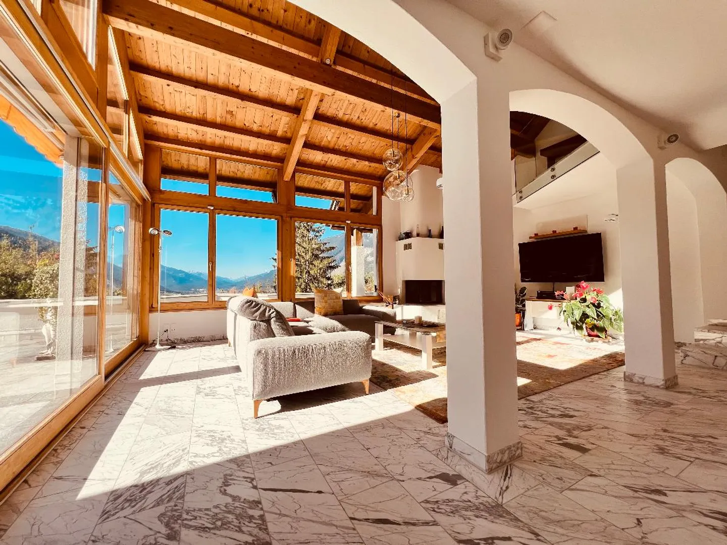 Wunderschöne Attika-Maisonette - Foto 2 von 3