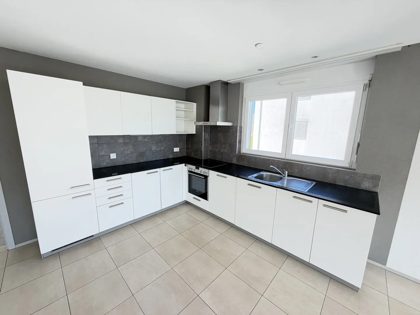Family-Friendly Apartment - Photo 6 of 12