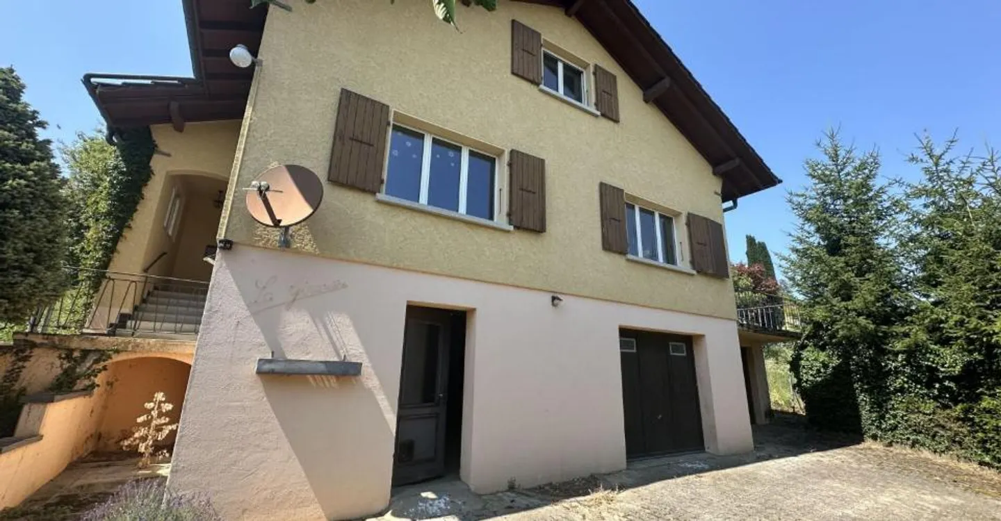 Villa - Foto 1 von 11