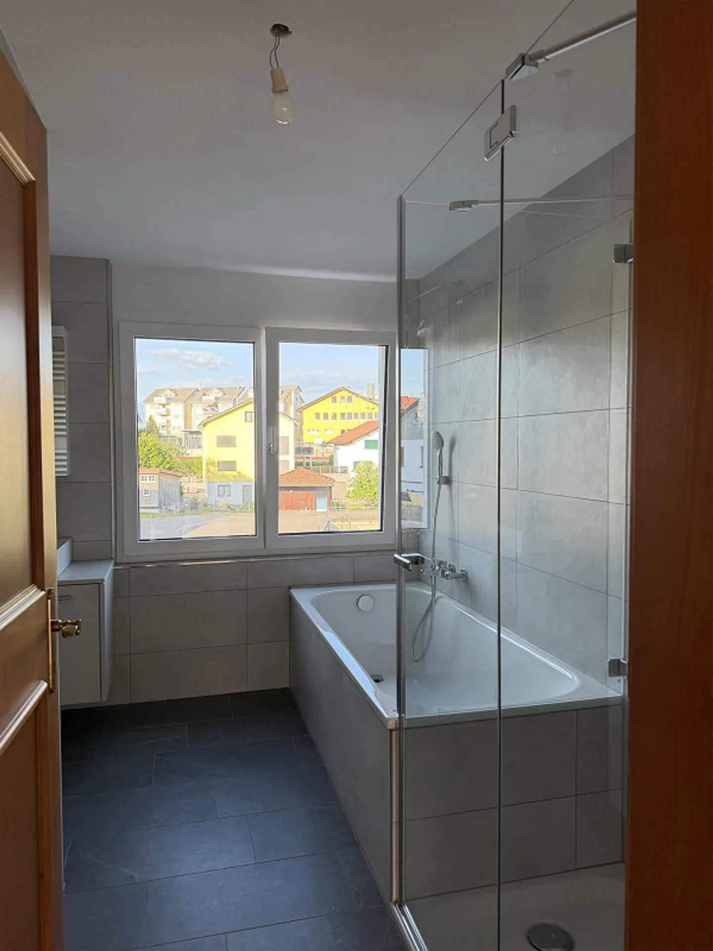 Charming 3.5 Room Apartment - Photo 6 of 10