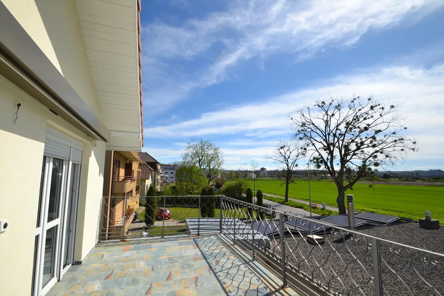 Villa indipendente 7.5 stanze - Modulare in 2 appartamenti - Foto 1 di 14